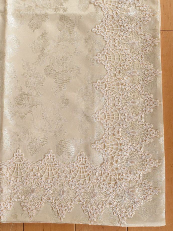 アンティーク調の座布団カバー