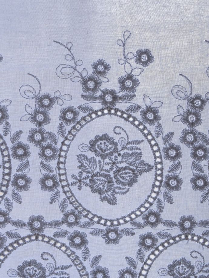 おしゃれなカーテンの模様