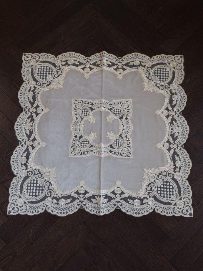 おしゃれなテーブルクロス