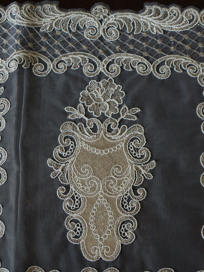 アンティーク調のレースマット