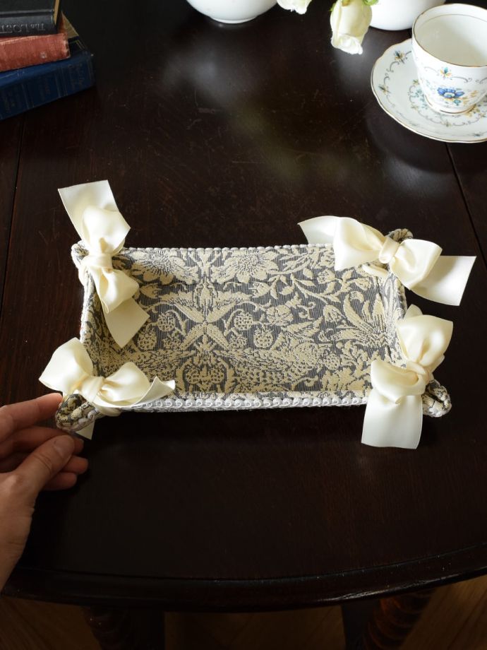 おしゃれなトレイ