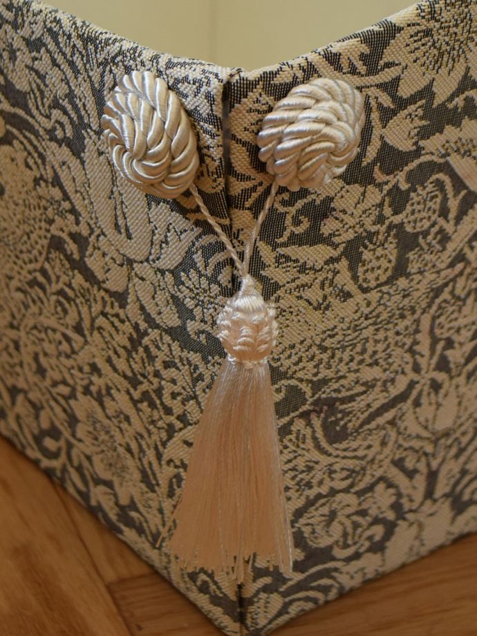 ウィリアムモリスのいちご泥棒風デザイン