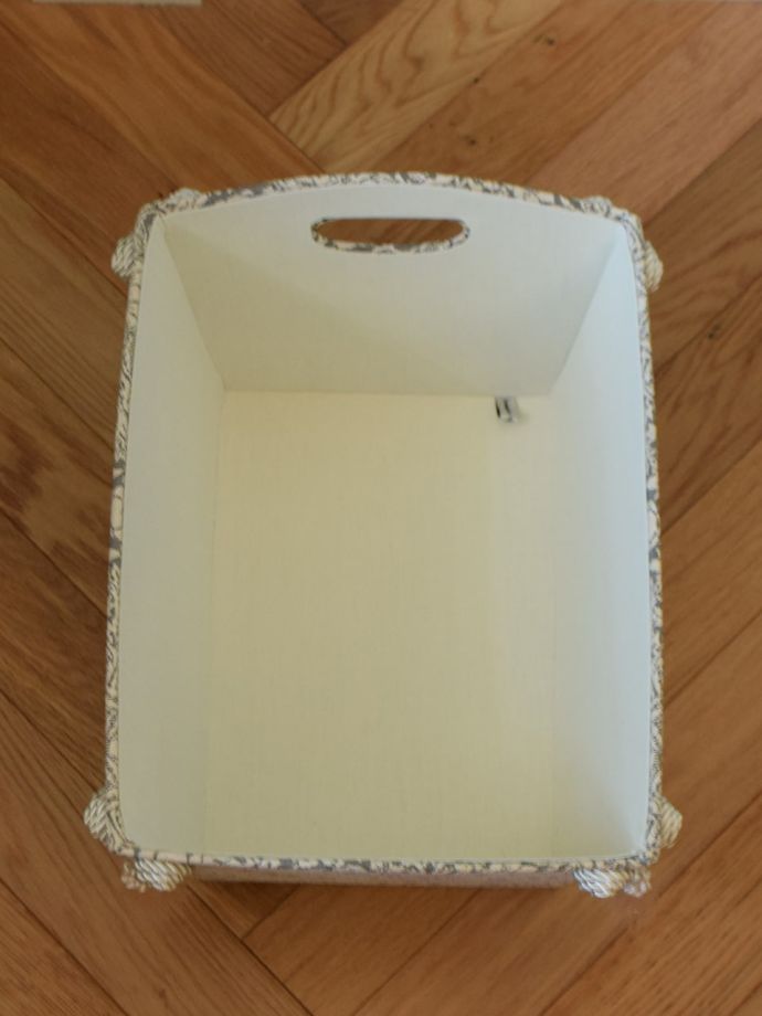 マガジンホルダーの中