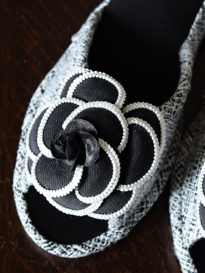 ツイードデザインのスリッパ