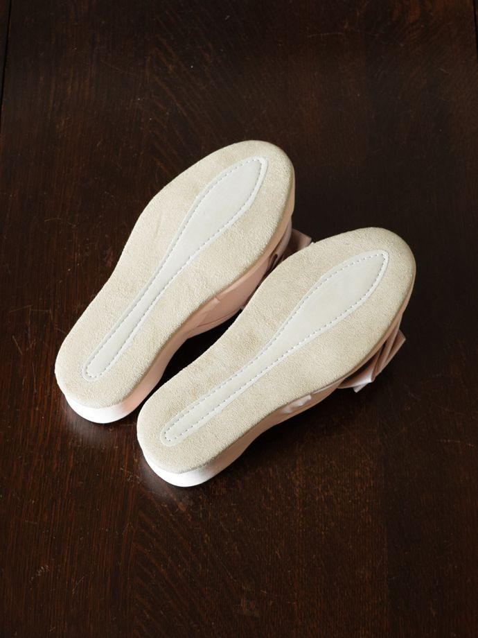 リボンスリッパの裏側