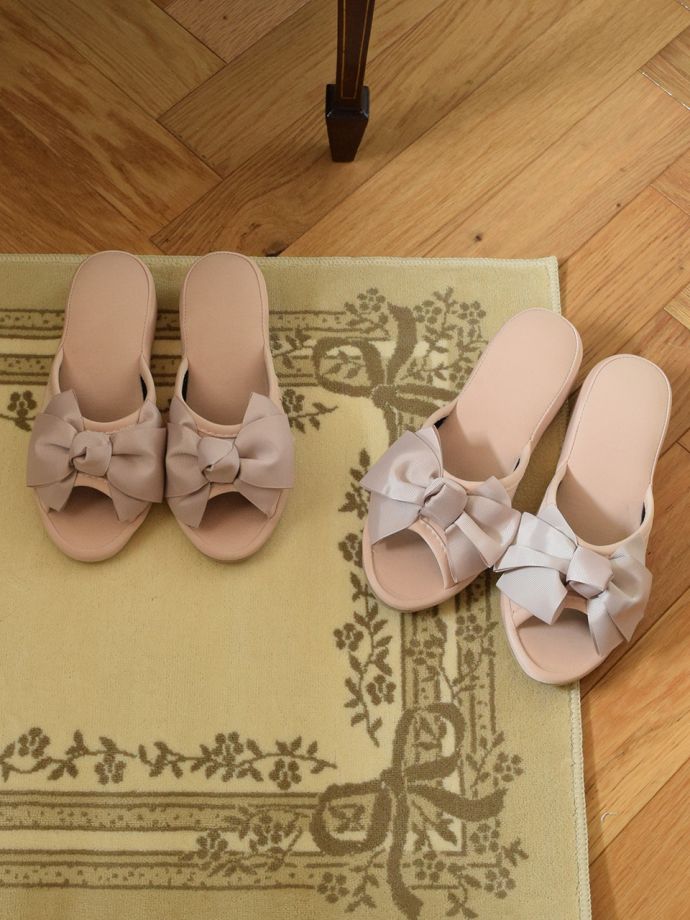 おしゃれなリボンスリッパ