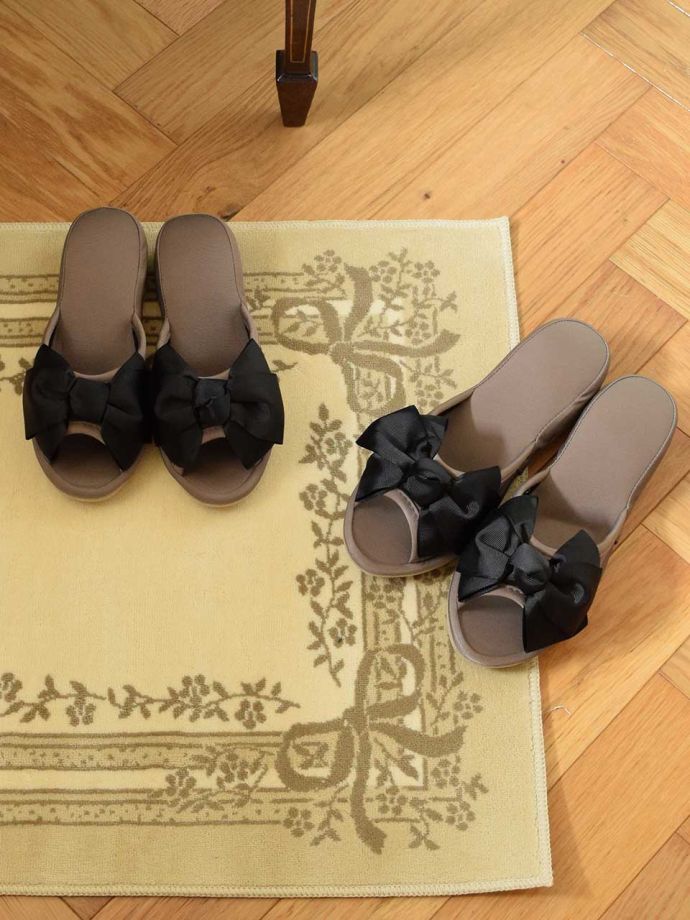 おしゃれなリボンスリッパ