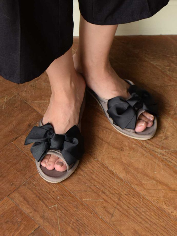 おしゃれな美脚スリッパ