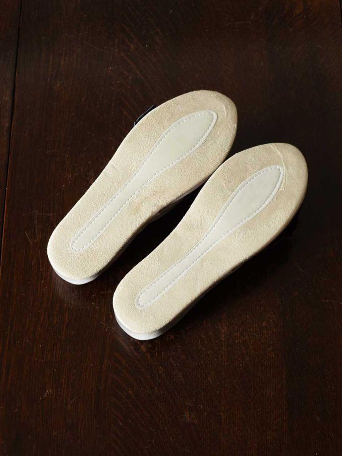 リボンスリッパの裏側