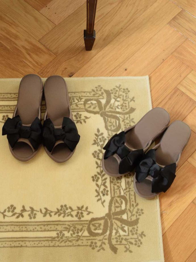 おしゃれなリボンスリッパ