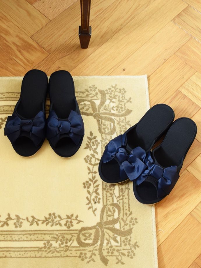 おしゃれなリボンスリッパ