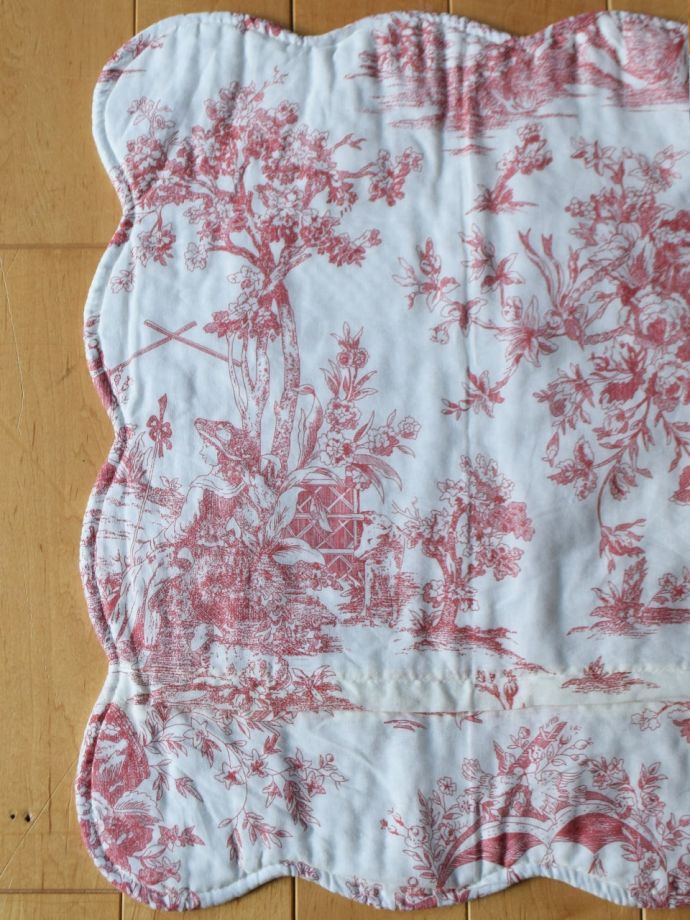 トワル・ド・ジュイのクッションカバー