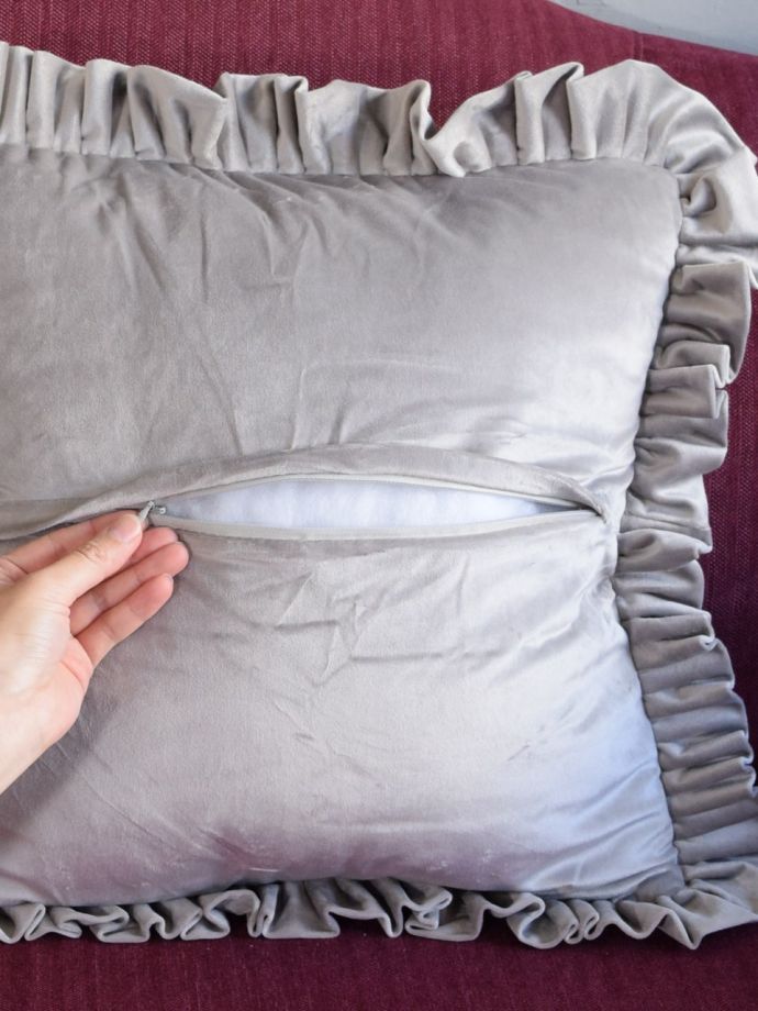 カバーとクッションのセットです