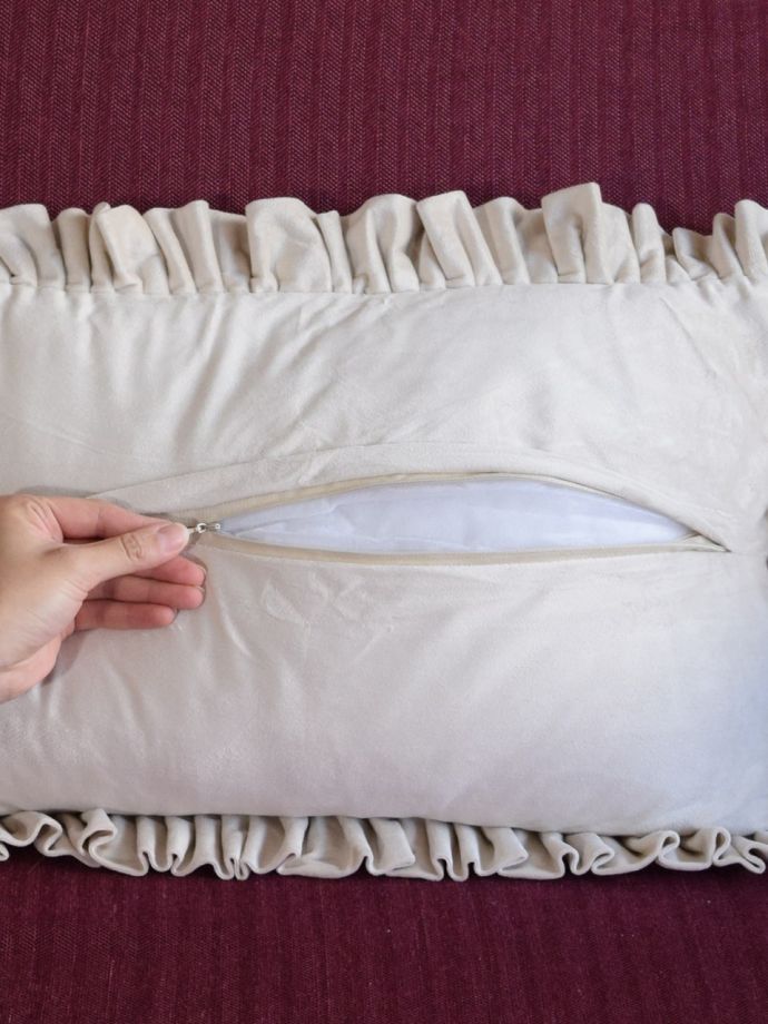 カバーとクッションのセットです