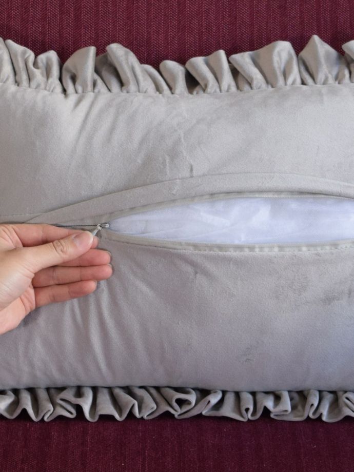 カバーとクッションのセットです