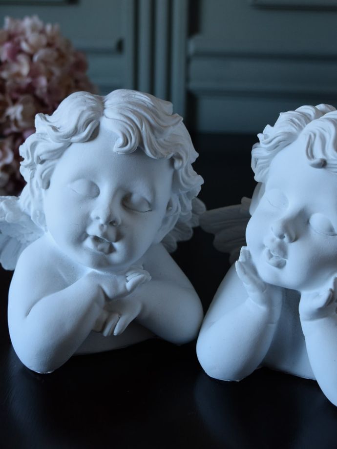 デコラティブな天使のディスプレイ雑貨