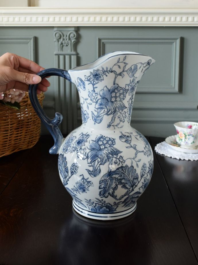 シノワズリスタイルの花器