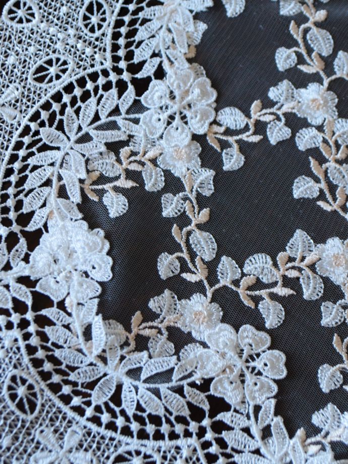 アンティーク調のレースマット