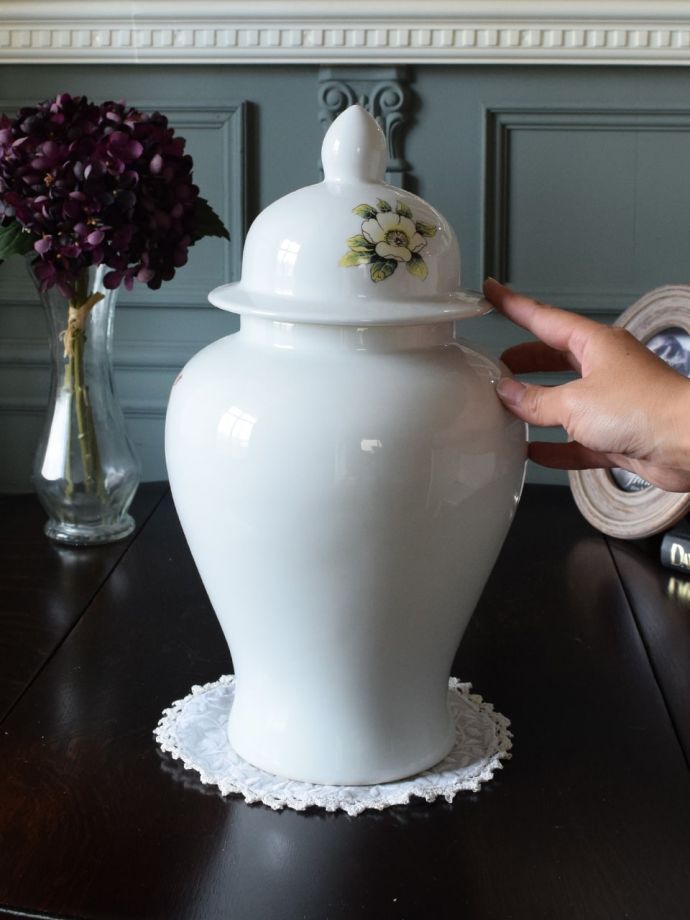 シノワズリスタイルの陶磁器