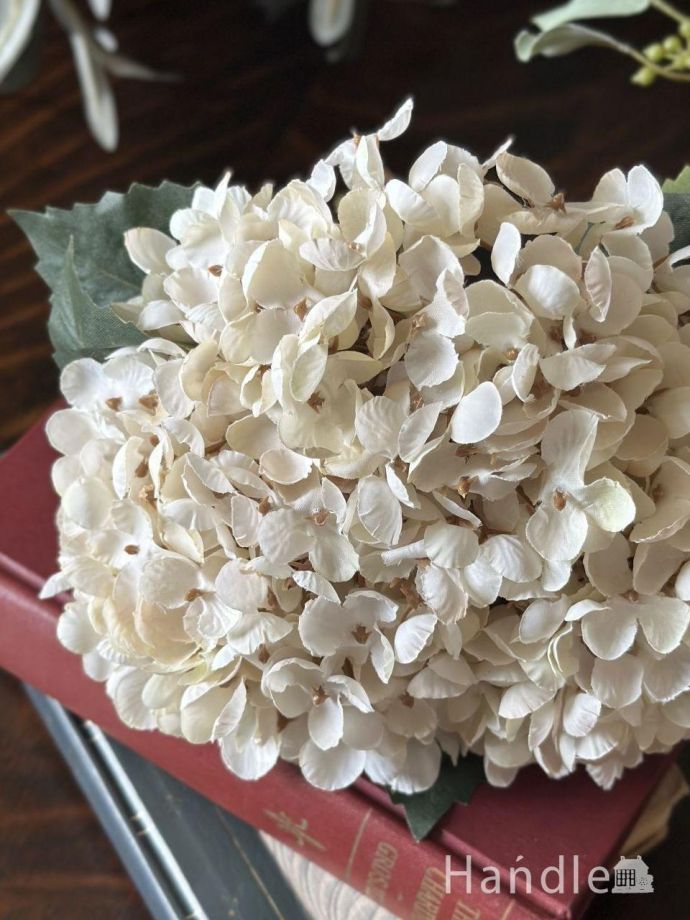 おしゃれなアーティシャルフラワー