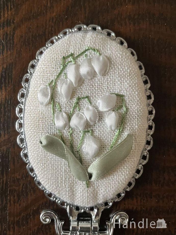 ミラーの可愛い装飾