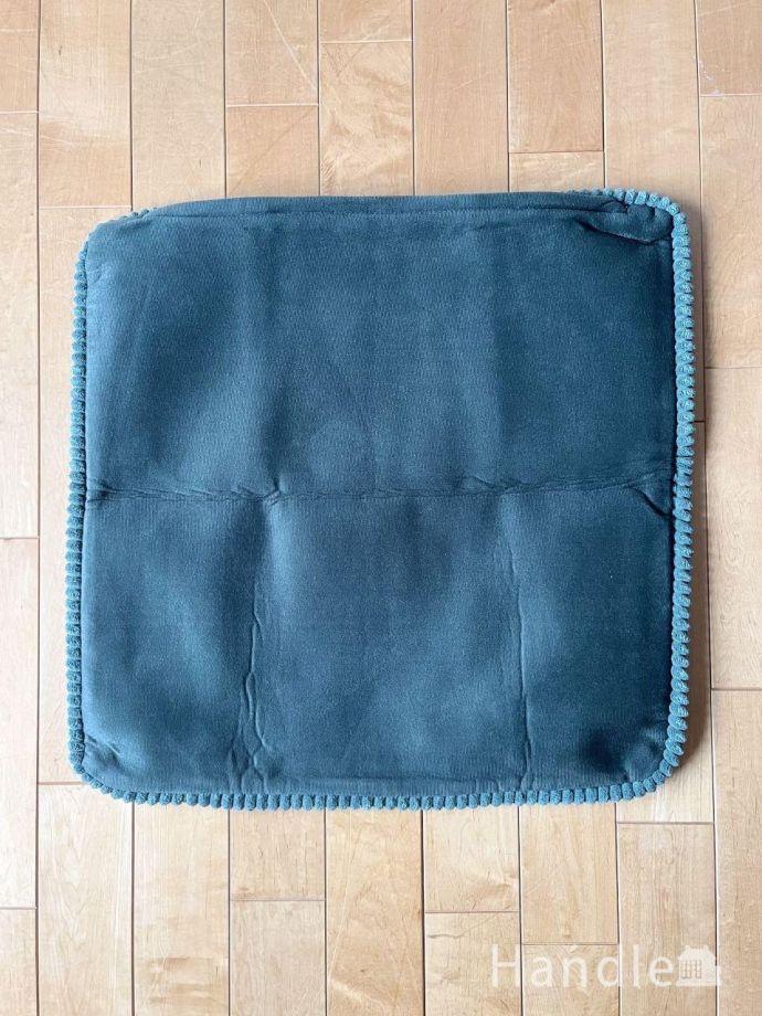 座布団カバーの裏面