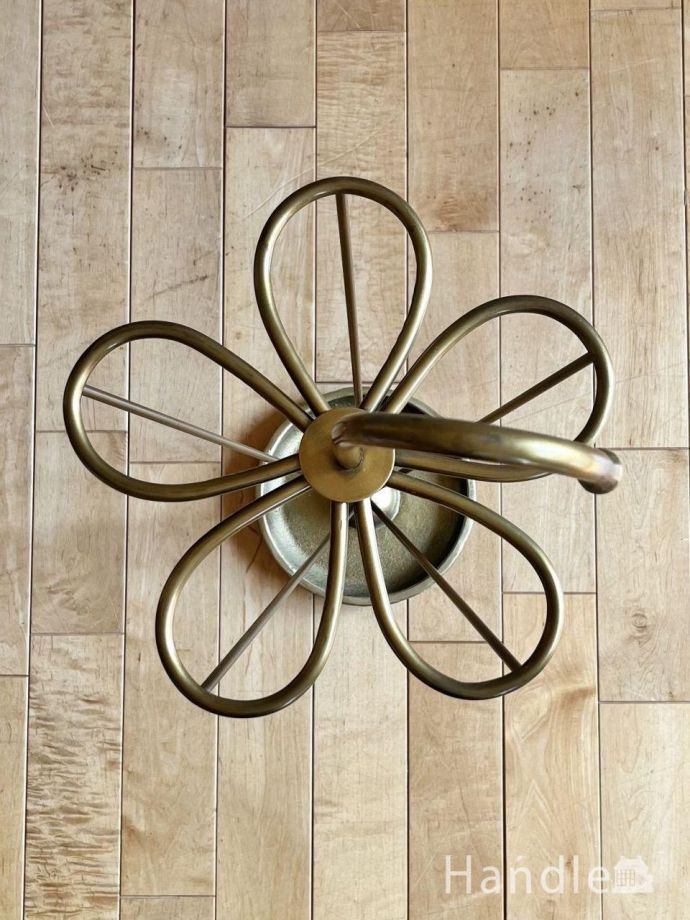 アンティーク風傘立ての差し口