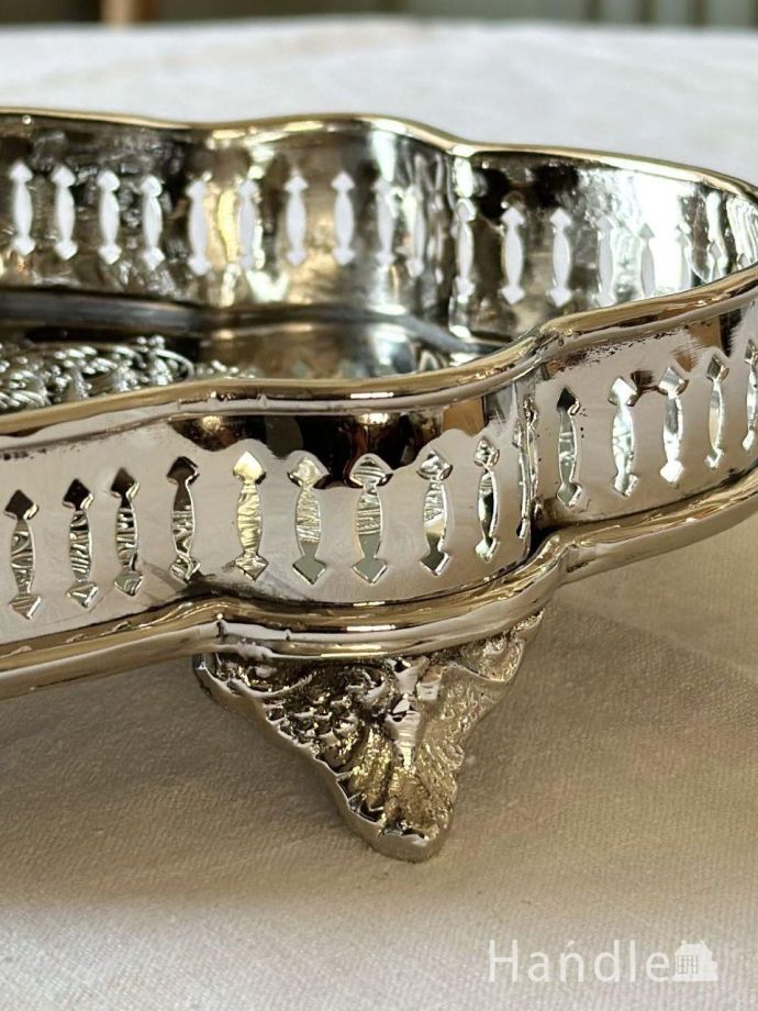 アンティーク風のトレイ