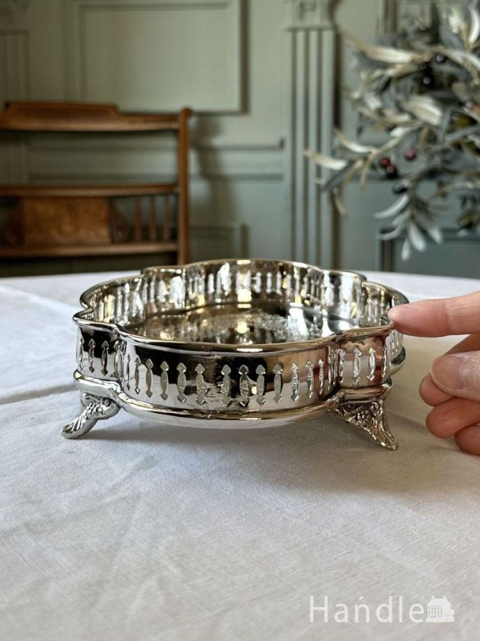 便利に使えるおしゃれなトレイ