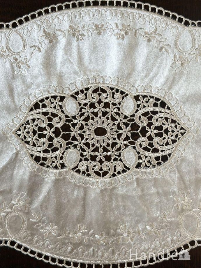 アンティーク調のレースマット