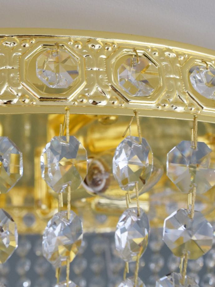 シャンデリアの装飾