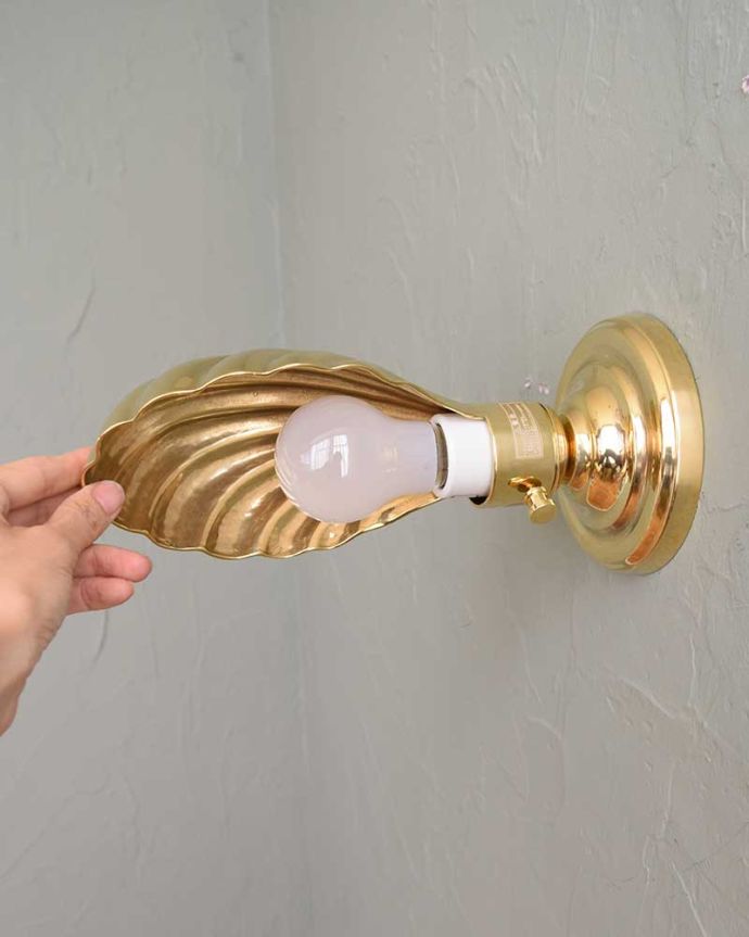 アンティーク調の照明、壁付けブラケット