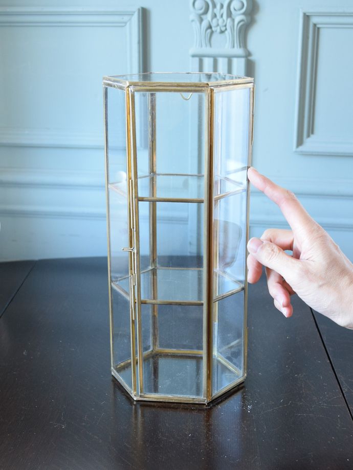 美しいガラスの小物入れ