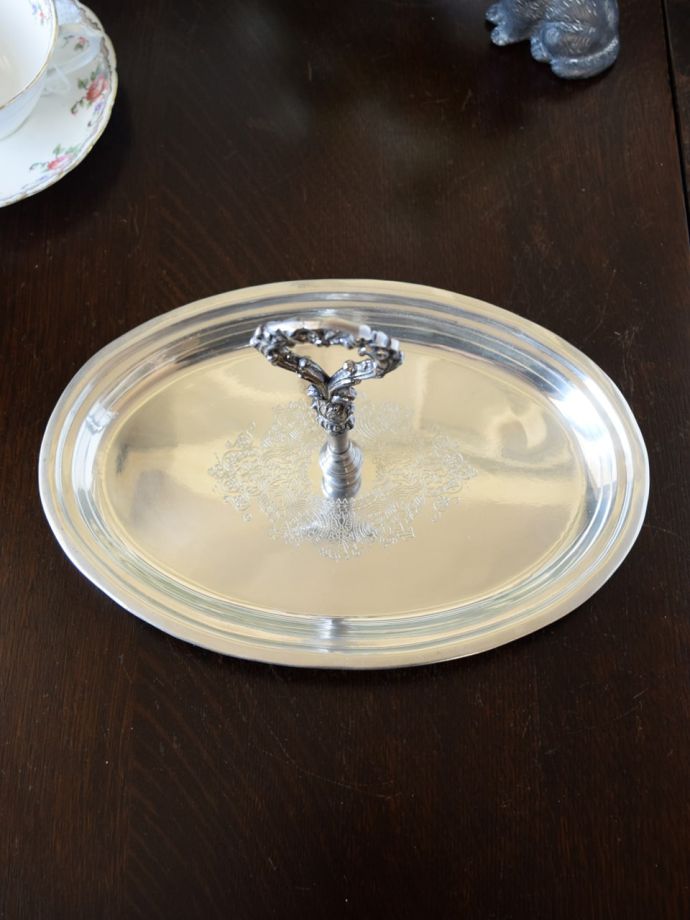 2段タイプのケーキスタンド