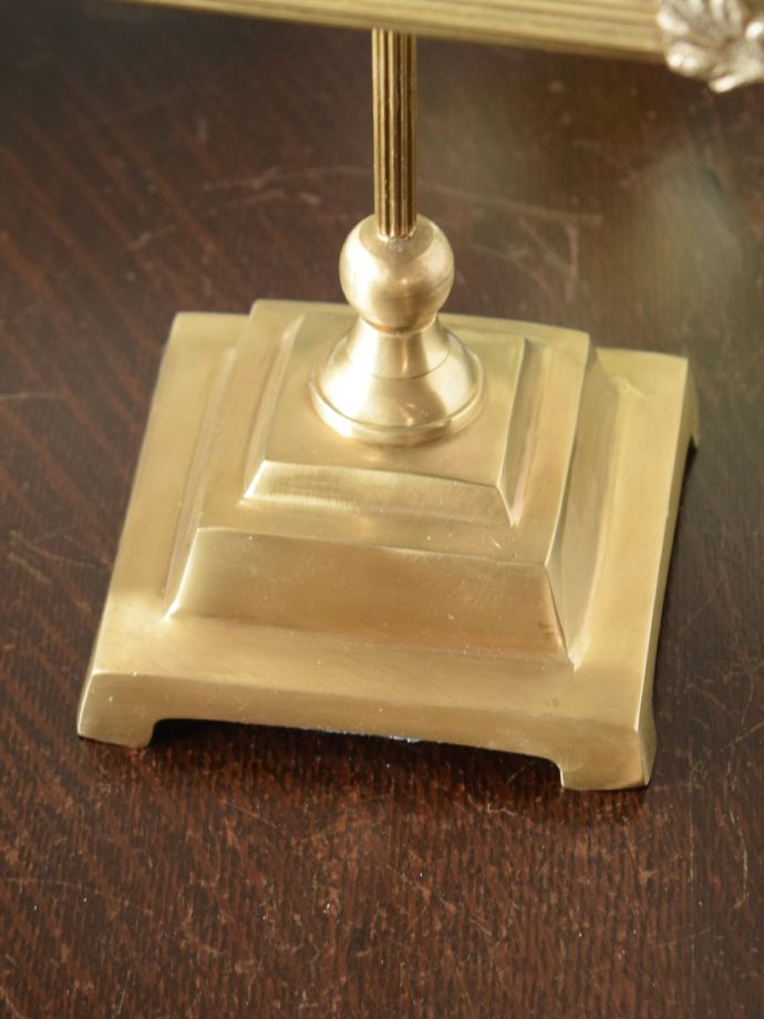 オシャレなスタンドミラー