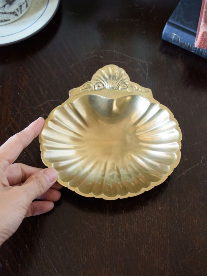 真鍮製のおしゃれなトレイ