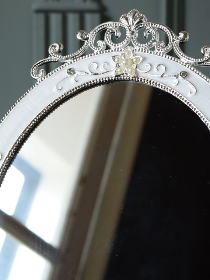 可愛いスタンドミラー