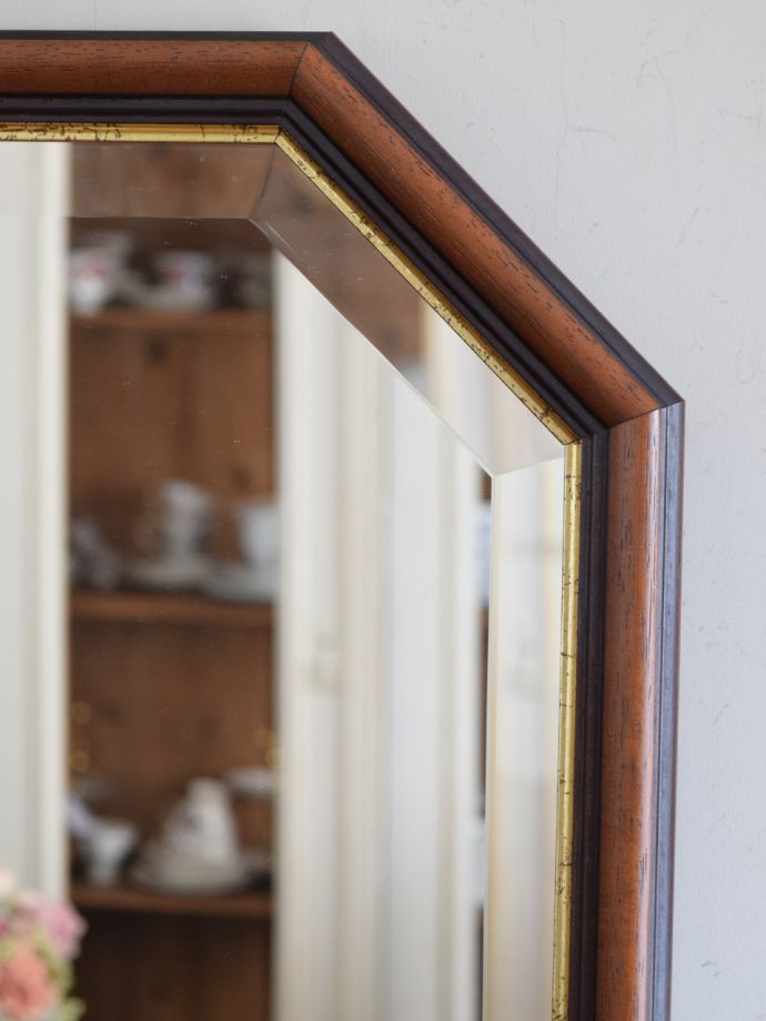 イタリア生まれのおしゃれなウォールミラー