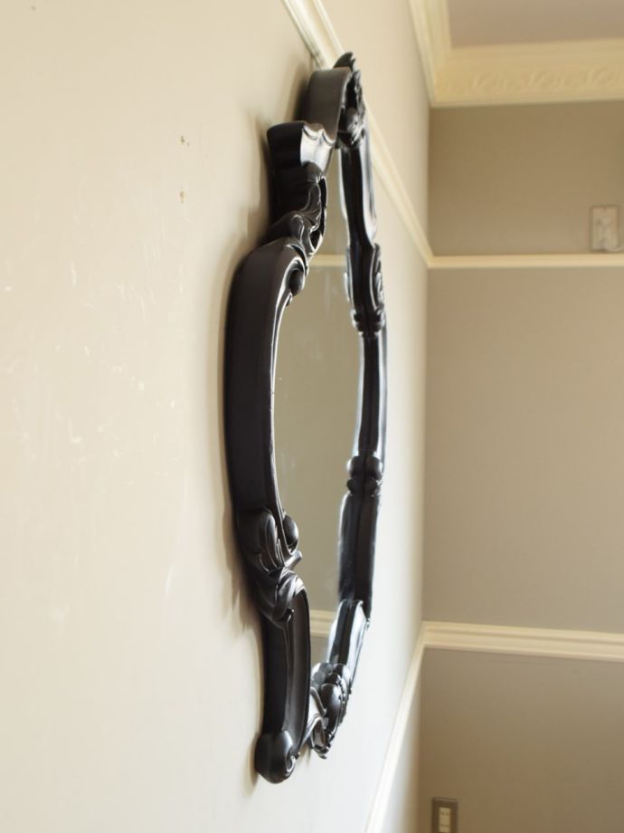 ウォールミラーの側面