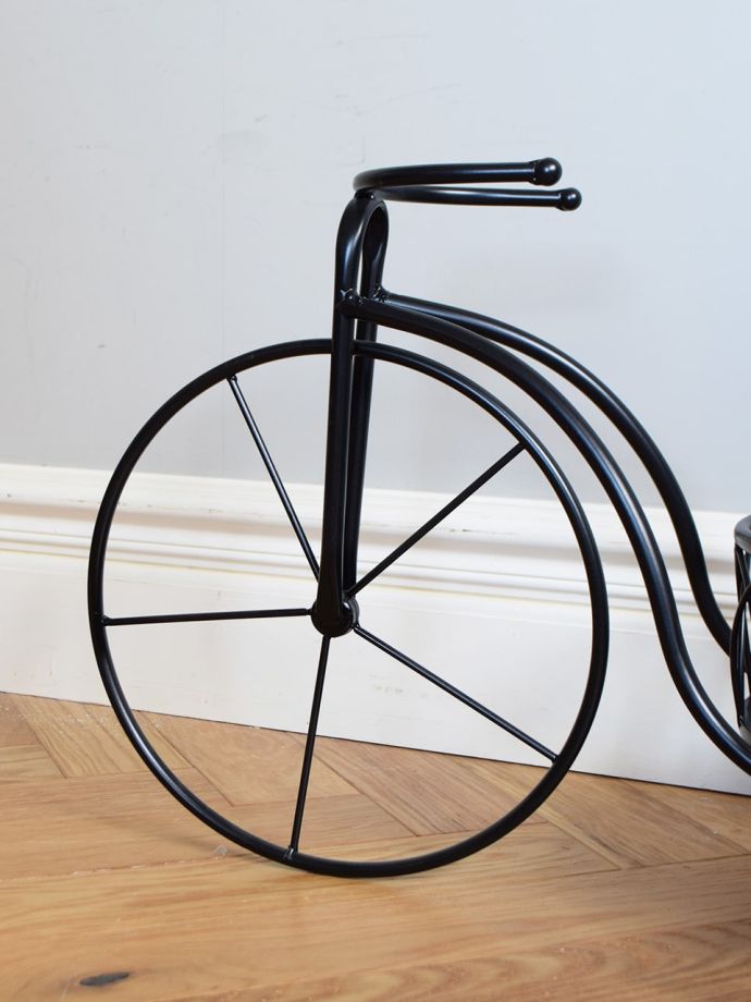 アンティーク風のフラワースタンド