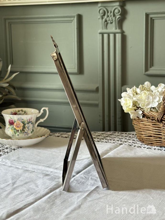 アンティーク風に仕上げたリボン付きの可愛いフォトフレーム(18✕27cm