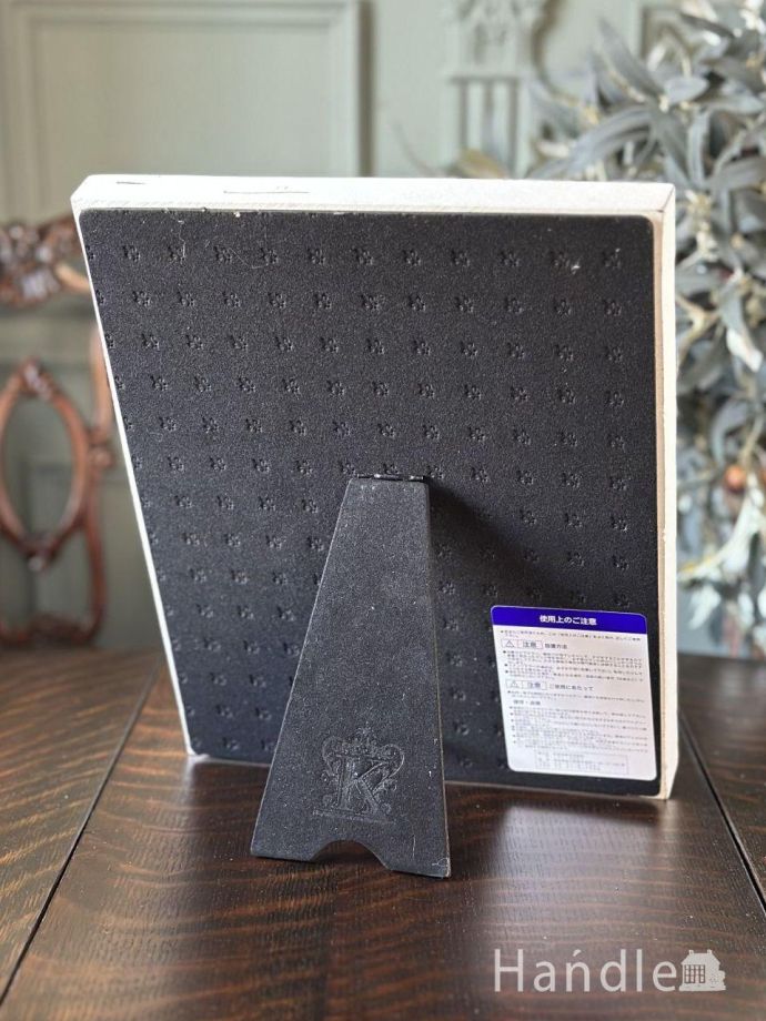 アンティーク風の鏡の裏