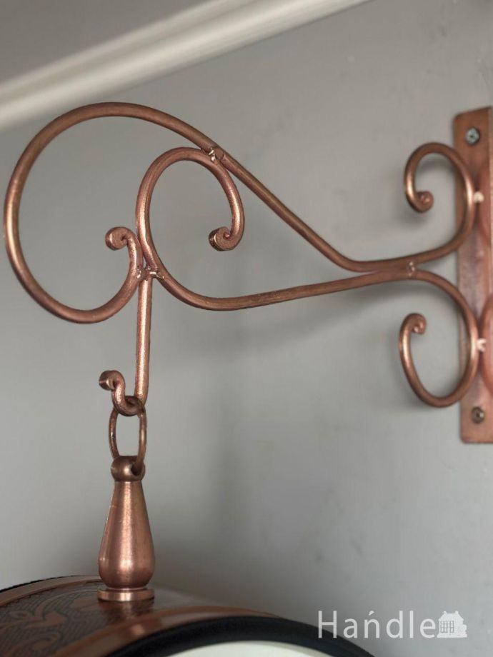 アンティーク調の掛け時計