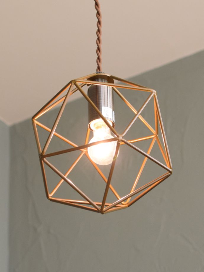 点灯後のペンダントライト