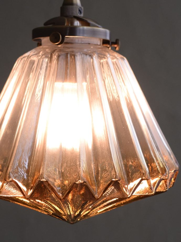 点灯後のペンダントライト