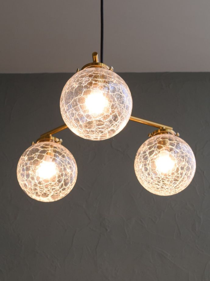 点灯後のシャンデリア