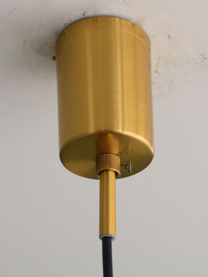 シャンデリアの取り付け部分