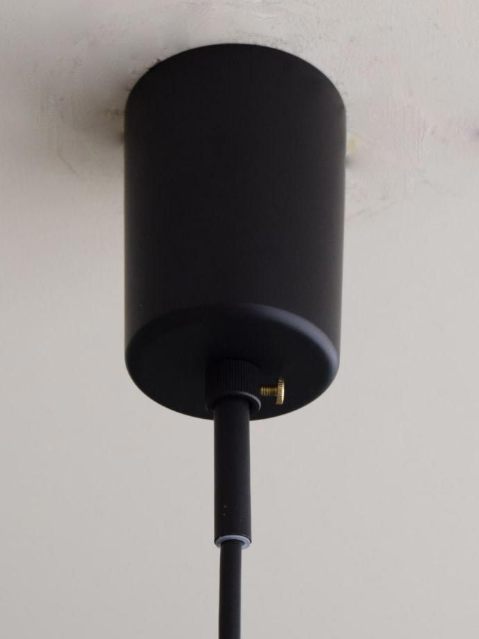 シャンデリアの取り付け部分