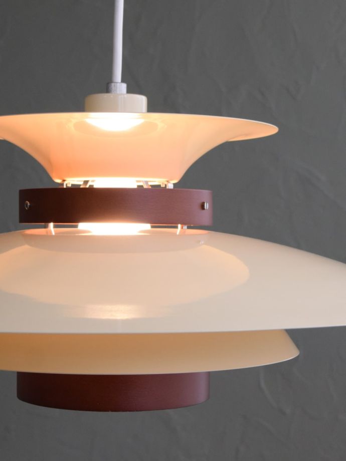 点灯後のペンダントライト