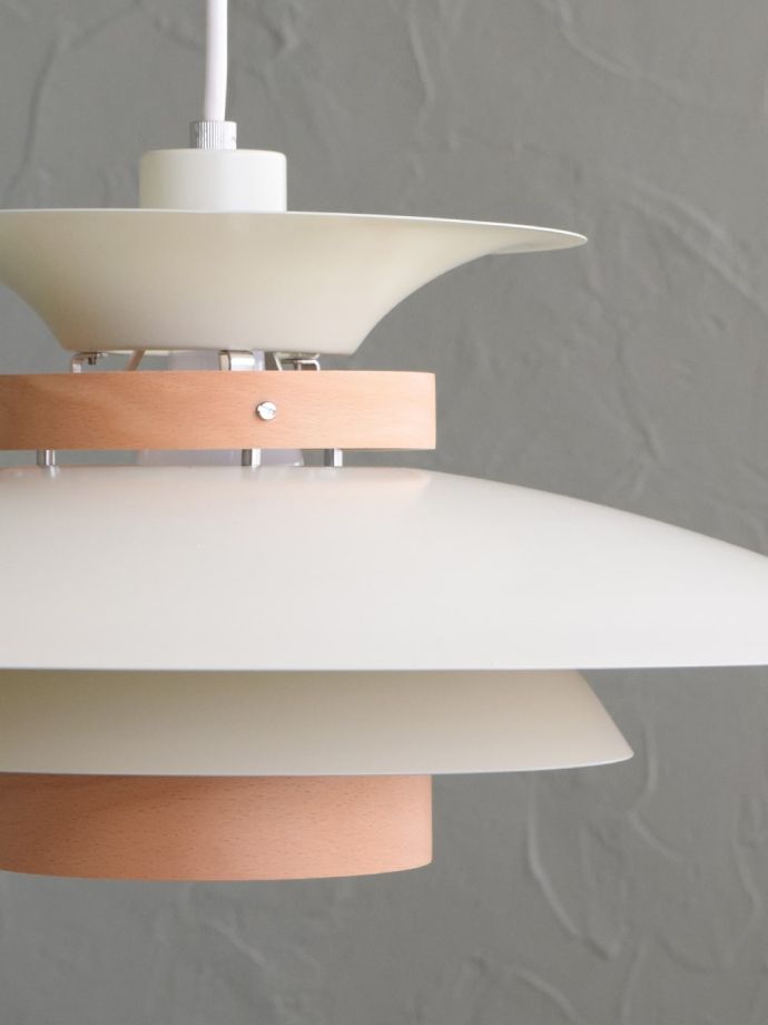 ビンテージ風のシェード